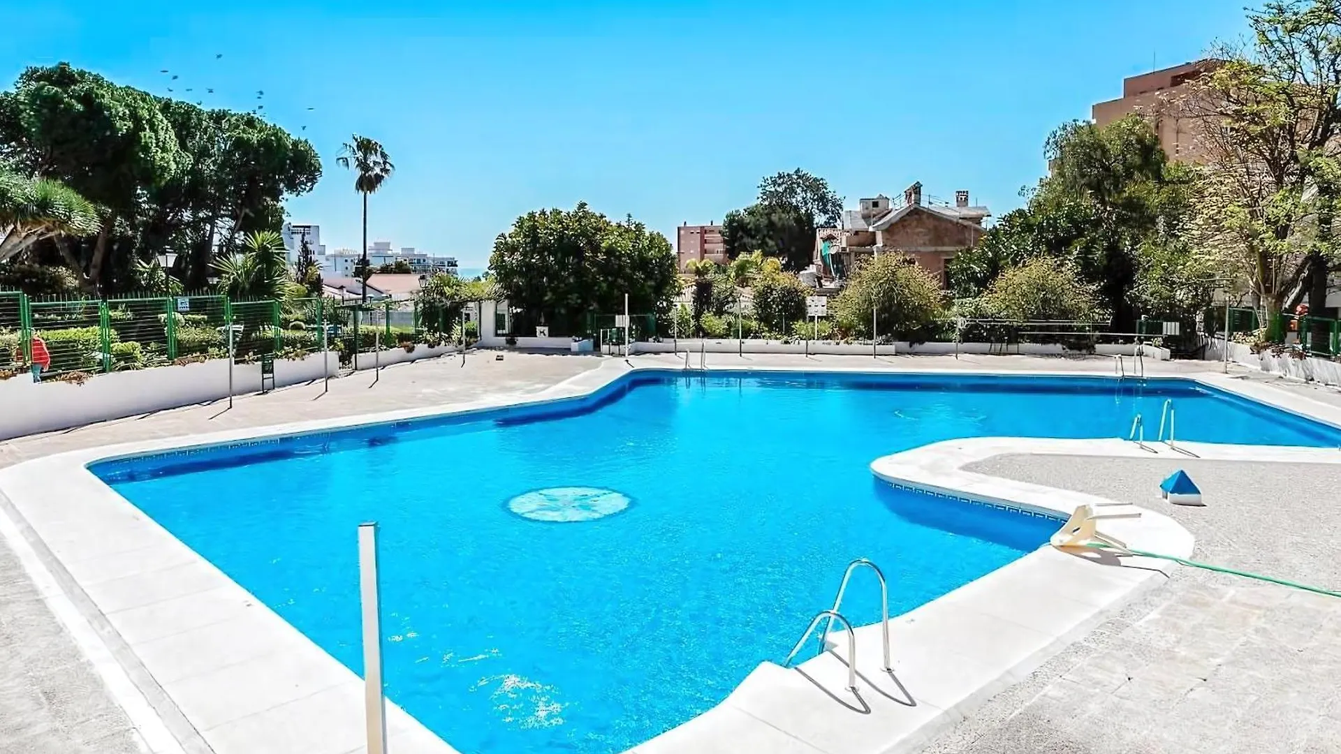 Cozy Studio With Pool Acuario Benalmadena Spain