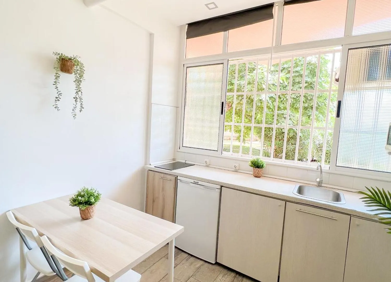 Cozy Studio With Pool Acuario Benalmadena Spain